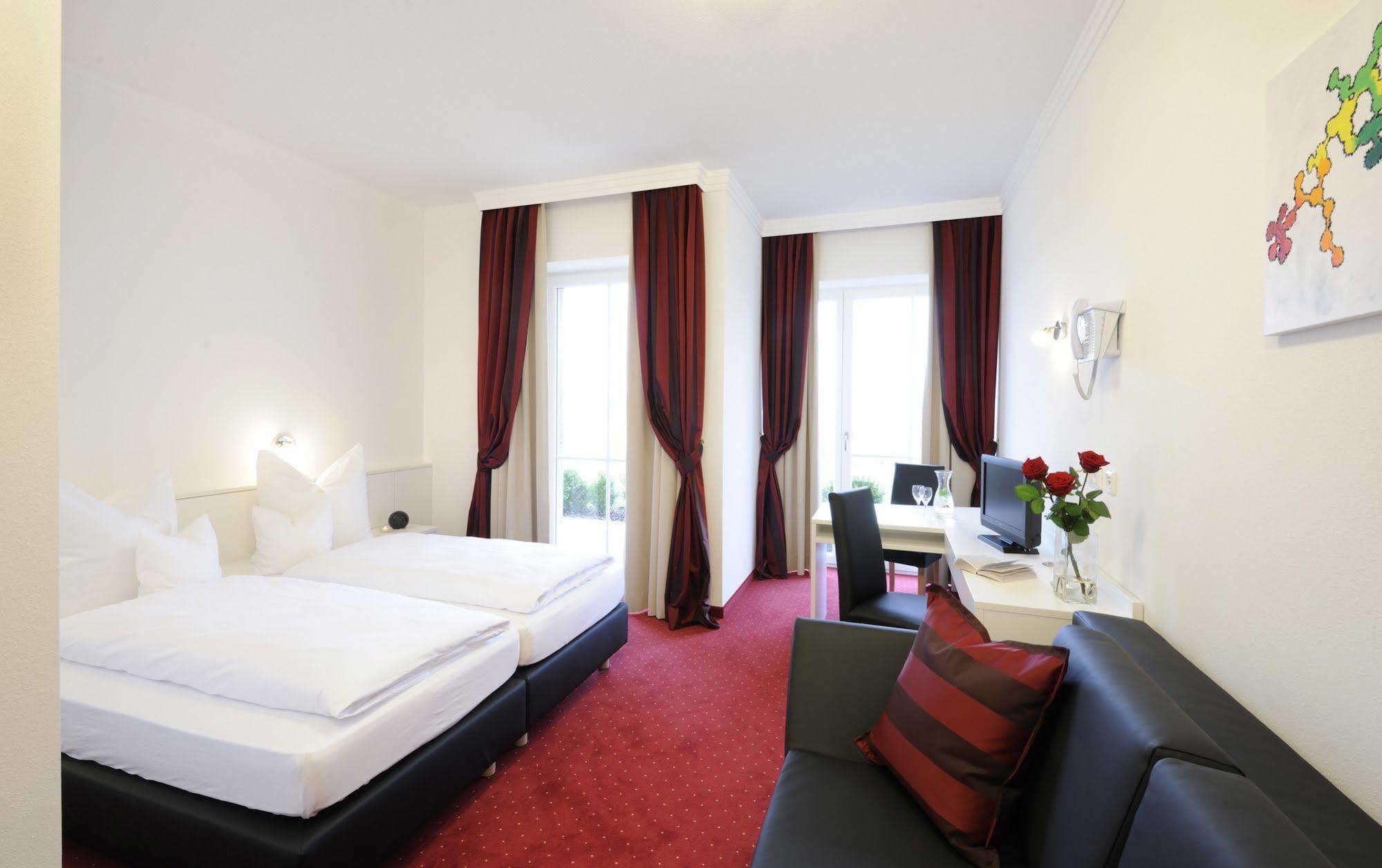 Hotel Inspiration Garni Tittmoning Esterno foto
